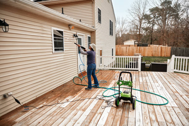 Best Deck Pressure Washing  in Skidway Lake, MI